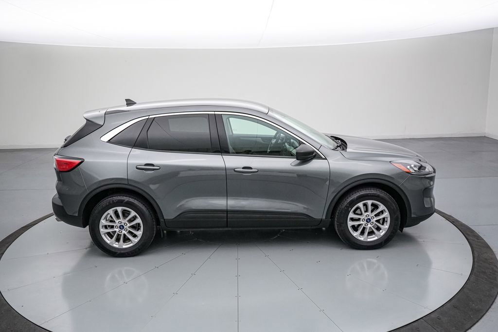 Certified 2022 Ford Escape SE w/ Convenience Package AWD/4WD image 4
