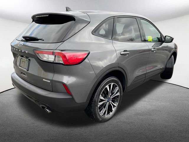 Certified 2021 Ford Escape SE w/ SE Sport Appearance Package image 5