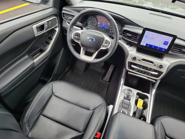 Certified 2024 Ford Explorer XLT w/ Equipment Group 202A image 32