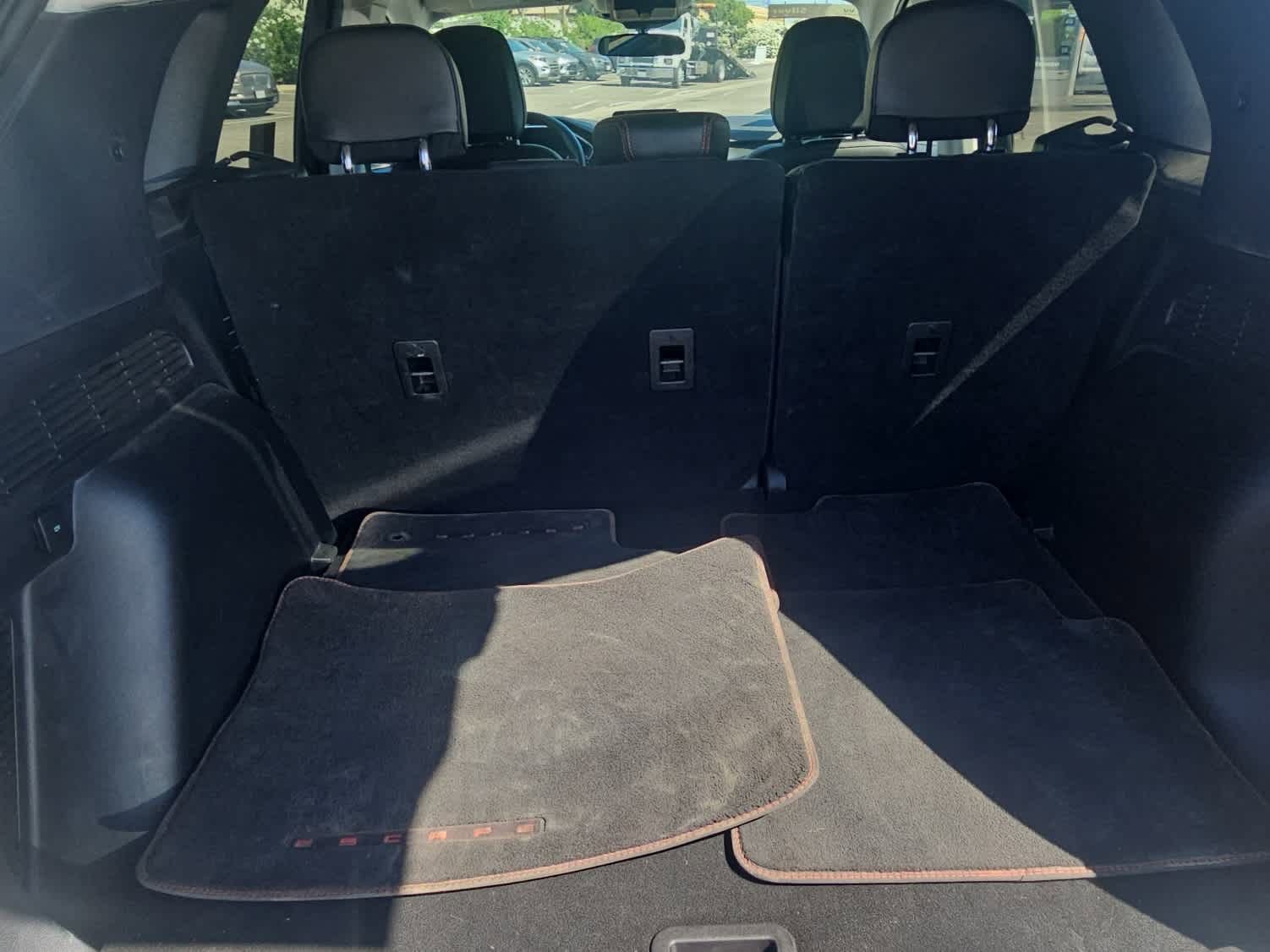 Certified 2022 Ford Escape SEL w/ SEL Stealth AWD Package image 9