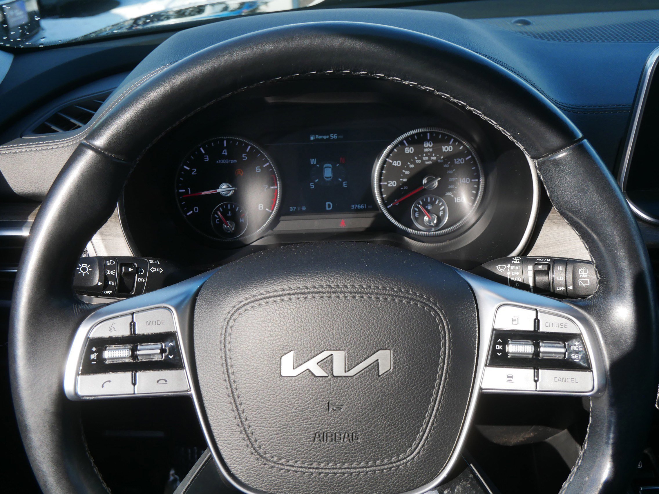 Used 2022 Kia Telluride SX w/ SX Prestige Package image 25