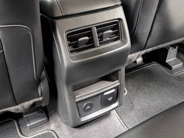 Certified 2024 Ford Edge Titanium AWD/4WD image 16