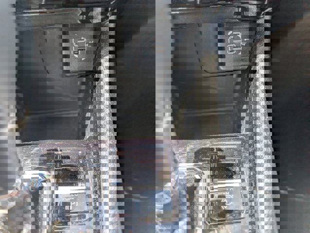 Used 2024 Jeep Compass Limited AWD/4WD image 17