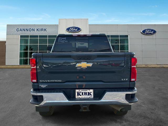 Used 2025 Chevrolet Silverado 2500 LTZ w/ LTZ Premium Package AWD/4WD image 6