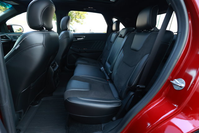 Certified 2019 Ford Edge ST w/ Equipment Group 401A AWD/4WD image 21