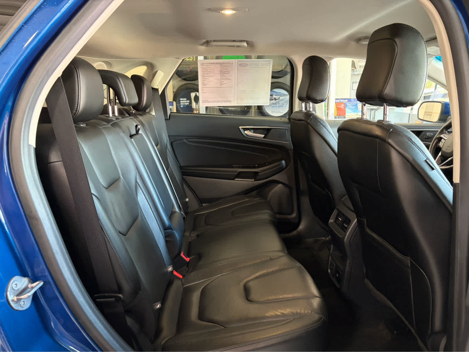 Certified 2020 Ford Edge Titanium AWD/4WD image 31