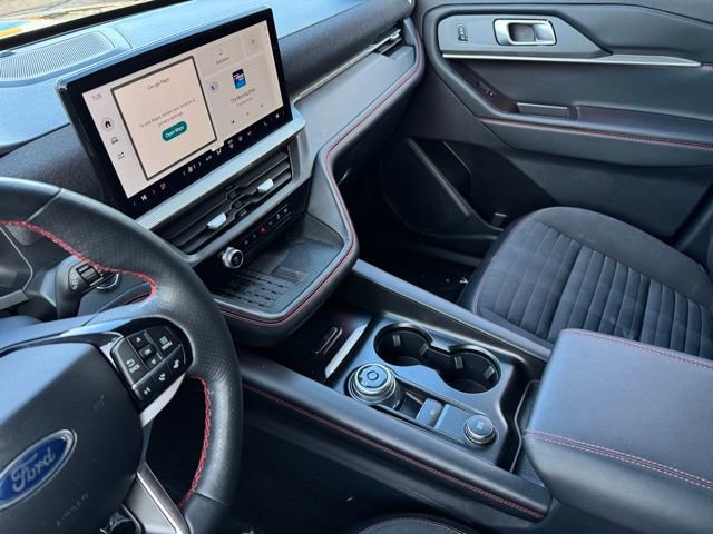Certified 2025 Ford Explorer ST-Line w/ Premium Package image 21