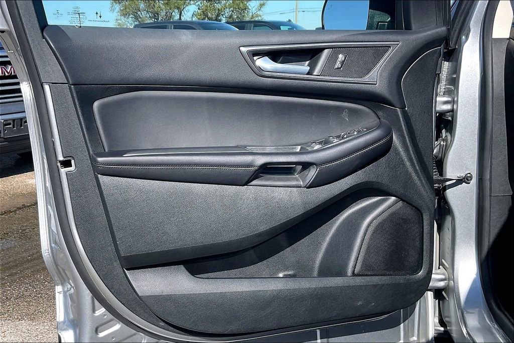 Certified 2022 Ford Edge SE image 17
