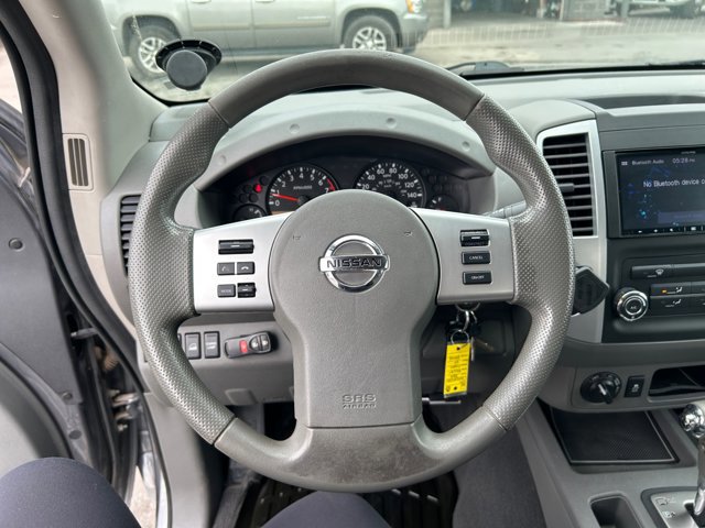 Used 2019 Nissan Frontier SV image 9