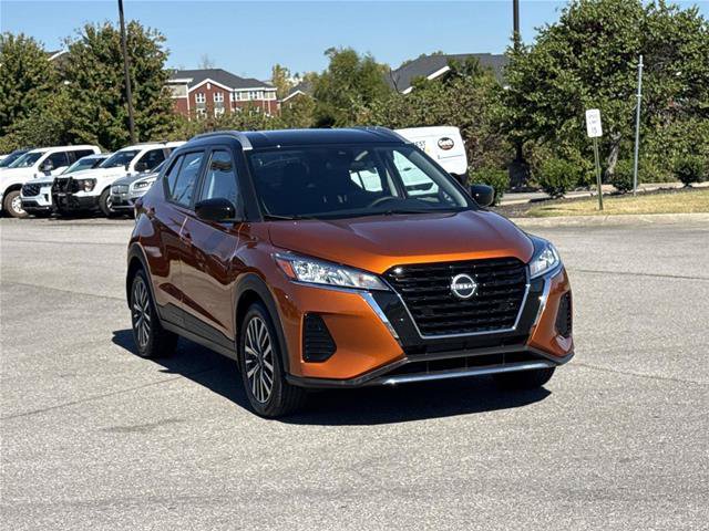Used 2024 Nissan Kicks SV FWD image 3
