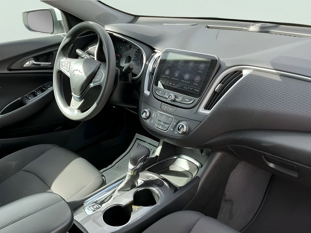 Used 2024 Chevrolet Malibu LT image 19