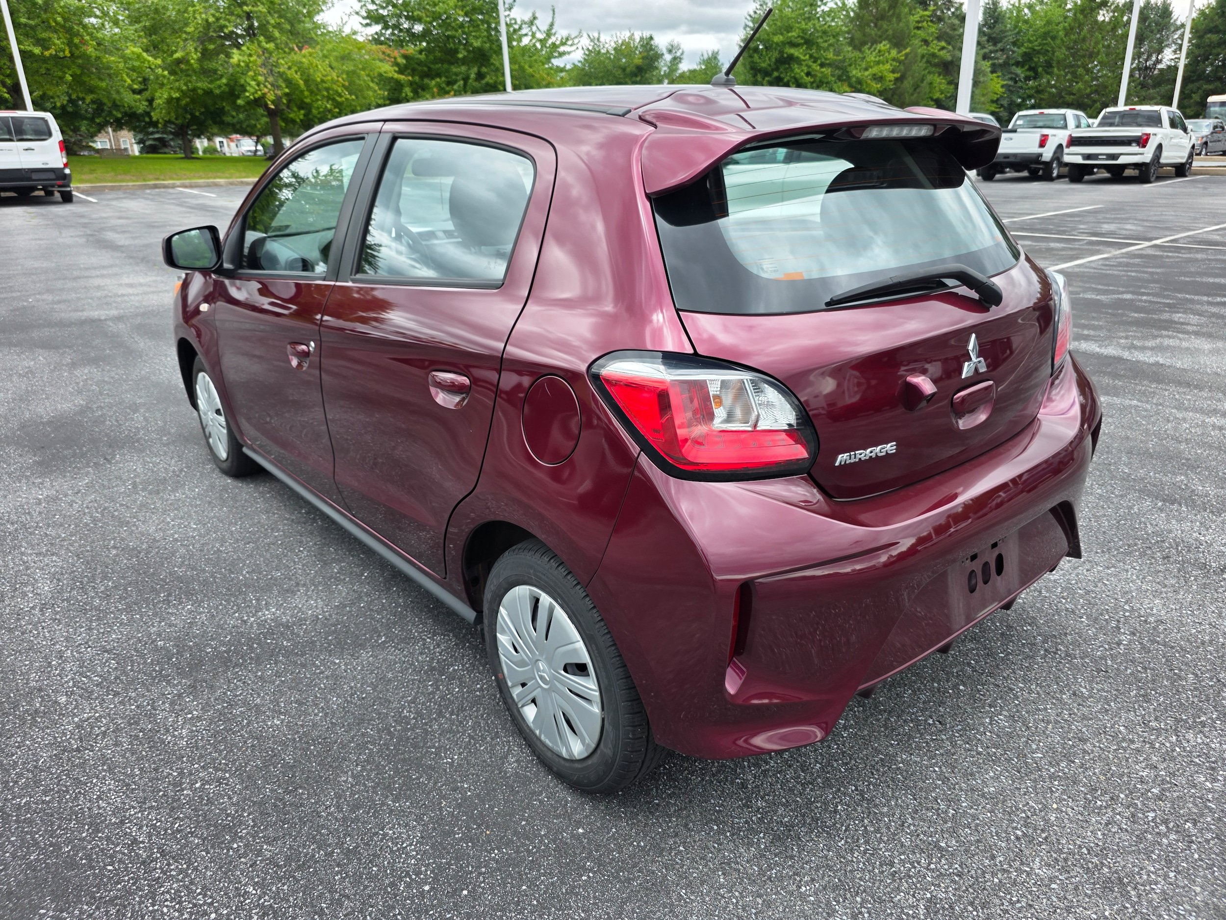 Used 2024 Mitsubishi Mirage ES FWD image 3