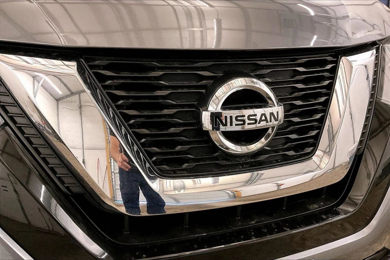 Used 2017 Nissan Rogue S image 29