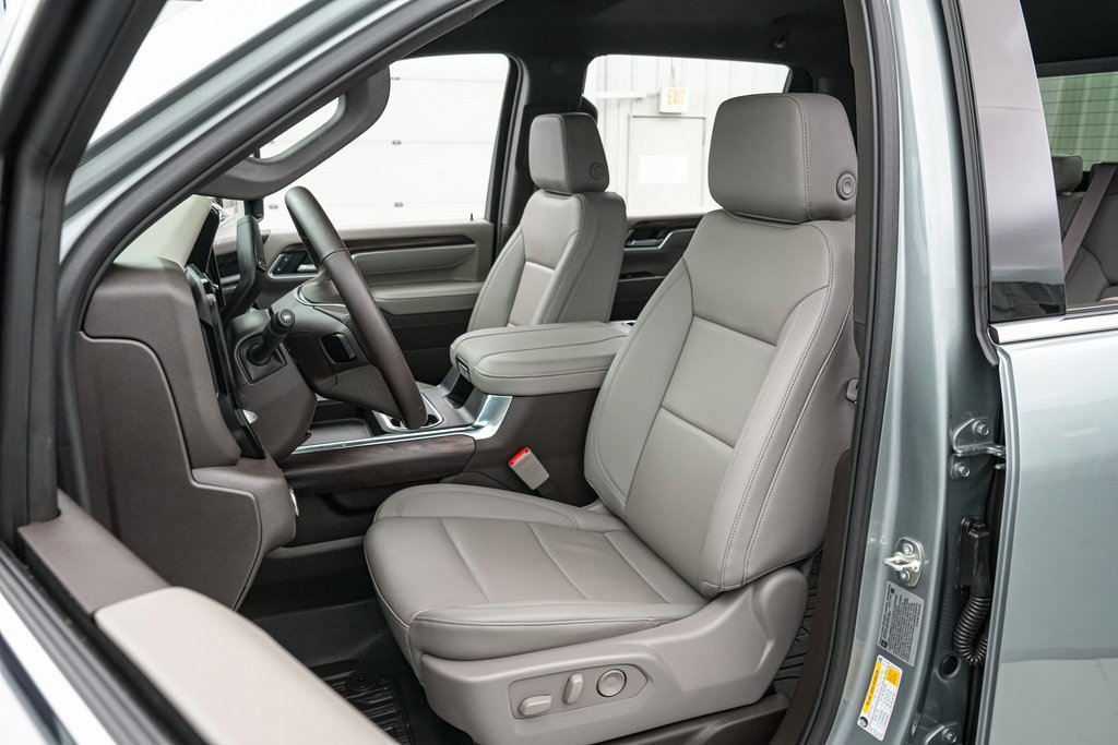 Used 2025 GMC Sierra 2500 SLT w/ SLT Premium Package image 12