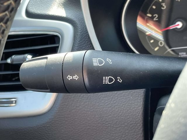 Used 2018 Jeep Compass Latitude w/ Popular Equipment Group FWD image 21