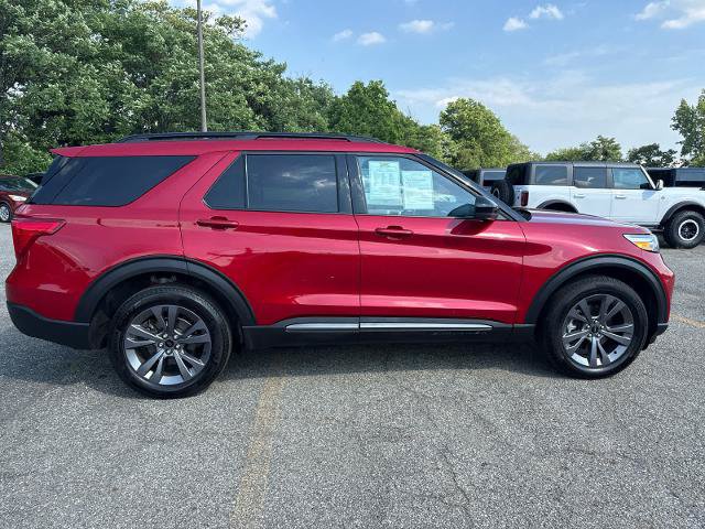 Certified 2023 Ford Explorer XLT w/ Equipment Group 202A AWD/4WD image 4