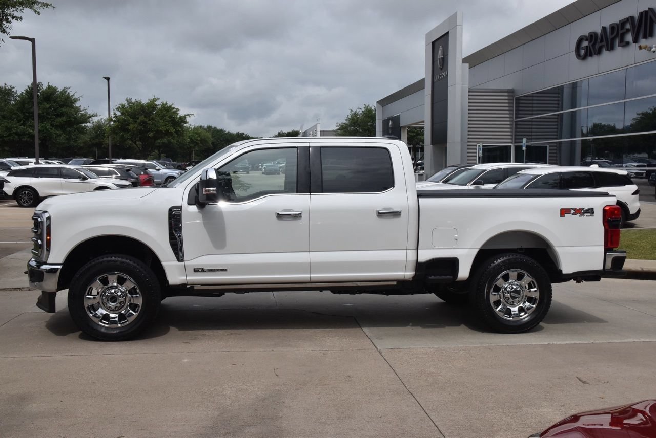 Certified 2025 Ford F250 Lariat w/ Lariat Ultimate Package AWD/4WD image 12