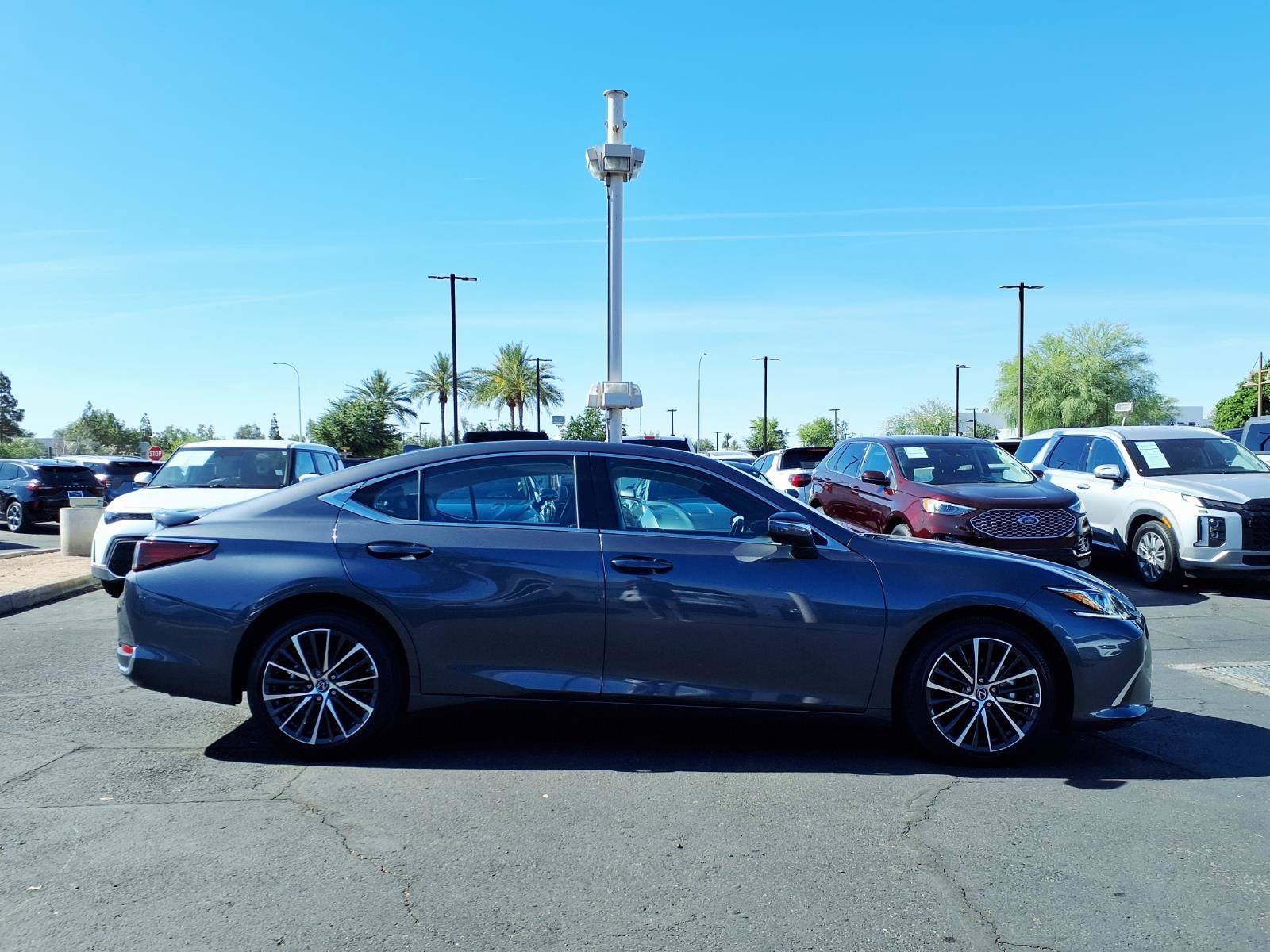 Used 2023 Lexus ES 250 w/ Premium Package AWD/4WD image 7