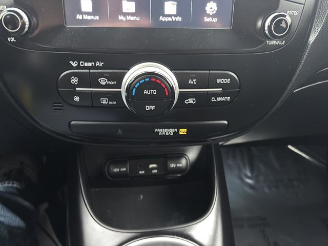 Used 2018 Kia Soul + image 24