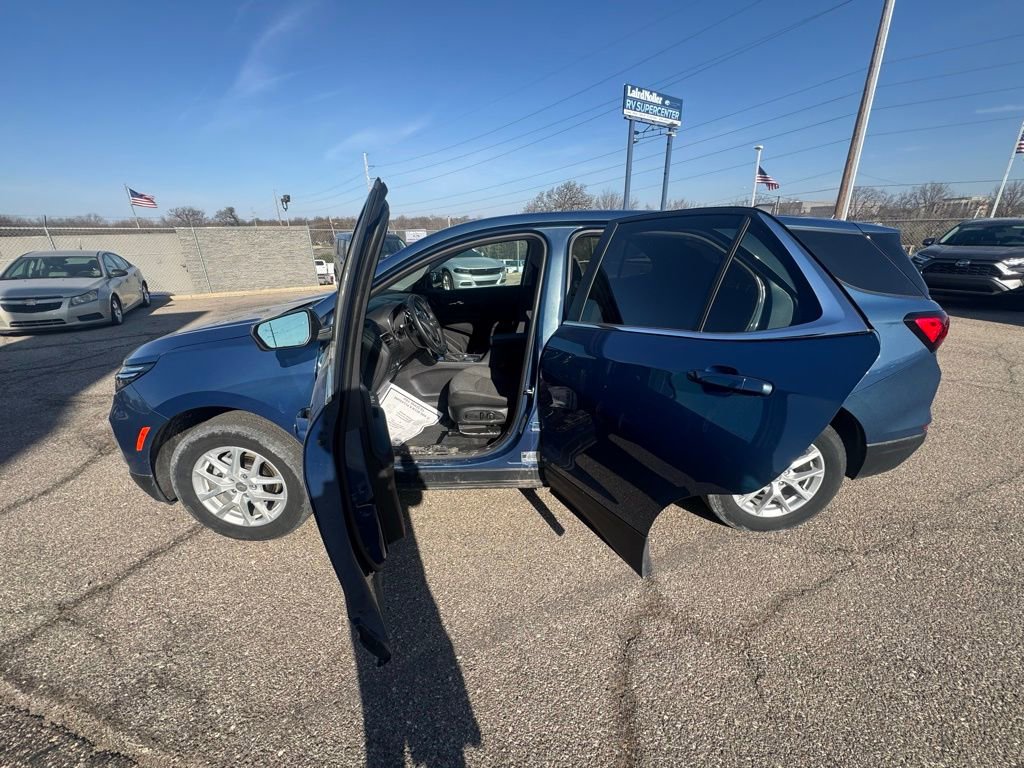 Used 2024 Chevrolet Equinox LT image 4