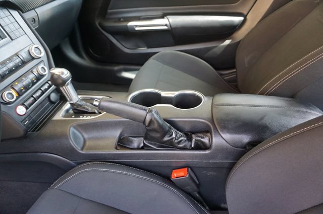 Certified 2021 Ford Mustang Coupe RWD image 23