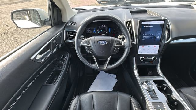 Certified 2022 Ford Edge Titanium w/ Class II Trailer Tow Package image 16