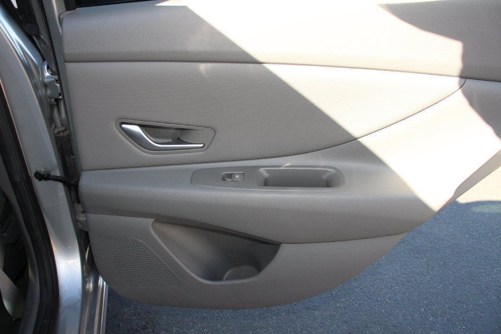 Used 2023 Hyundai Elantra SEL w/ Convenience Package FWD image 26