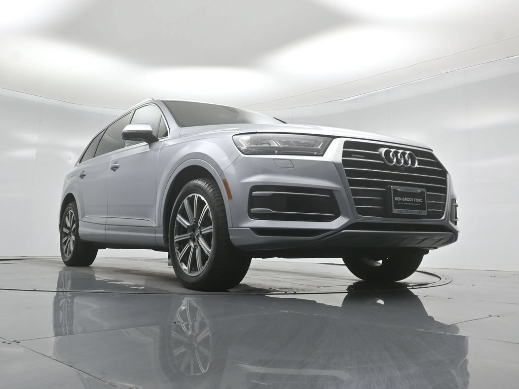 Used 2017 Audi Q7 3.0T Premium Plus w/ Premium Plus Package AWD/4WD image 50