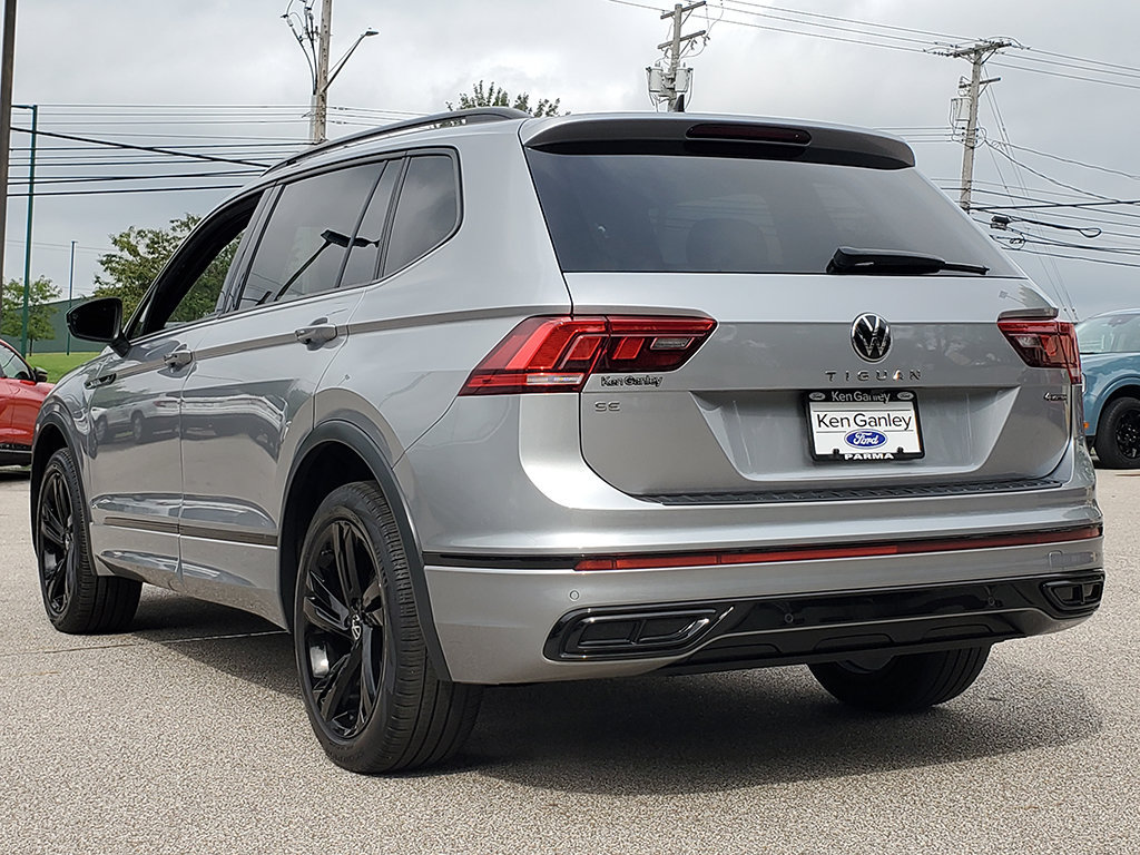 Used 2023 Volkswagen Tiguan SE R-Line AWD/4WD image 7