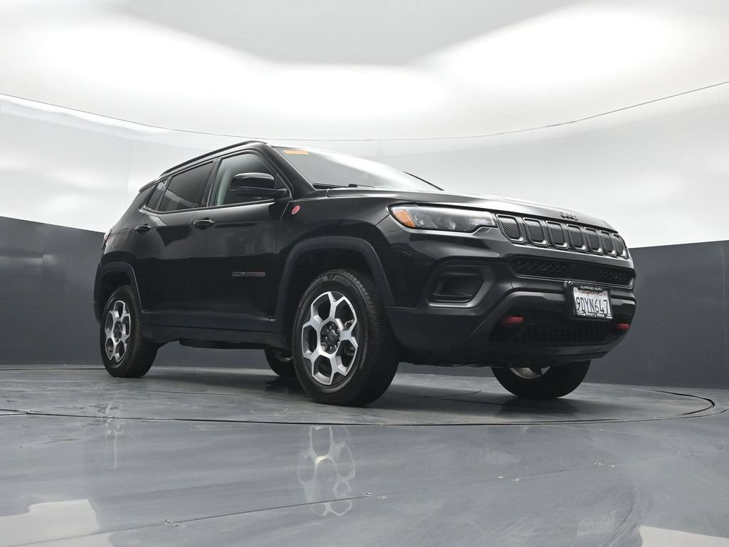 Used 2022 Jeep Compass Trailhawk AWD/4WD image 41