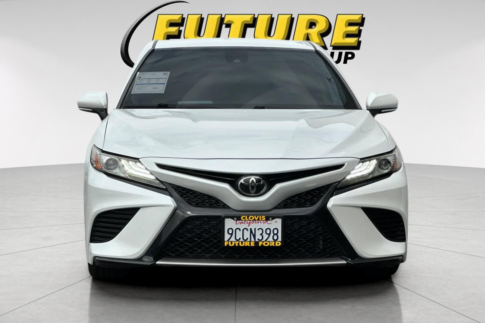 Used 2019 Toyota Camry XSE FWD image 8