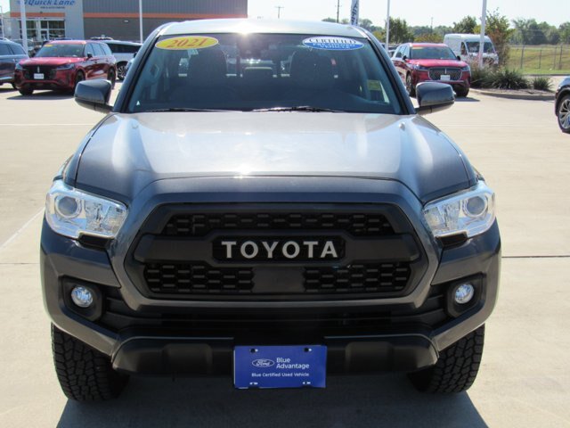 Used 2021 Toyota Tacoma SR AWD/4WD image 12