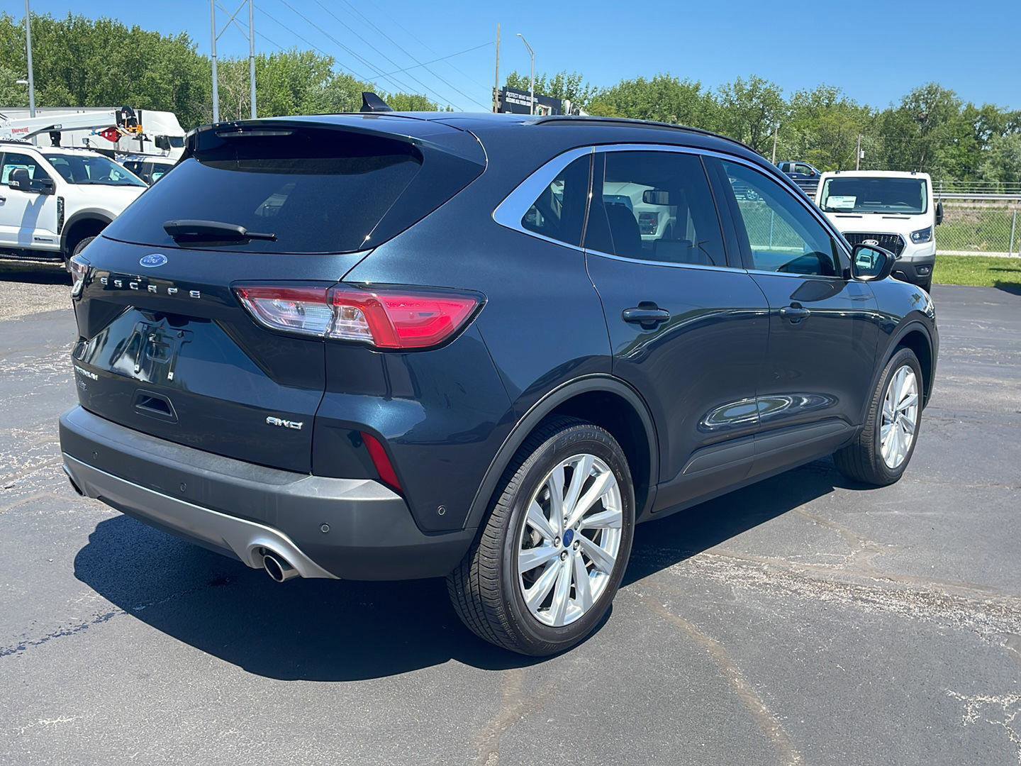 Certified 2022 Ford Escape Titanium w/ Titanium Elite Package AWD/4WD image 5