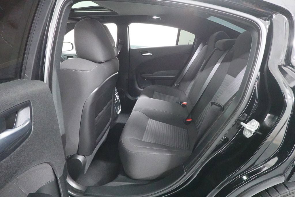 Used 2022 Dodge Charger Scat Pack RWD image 27