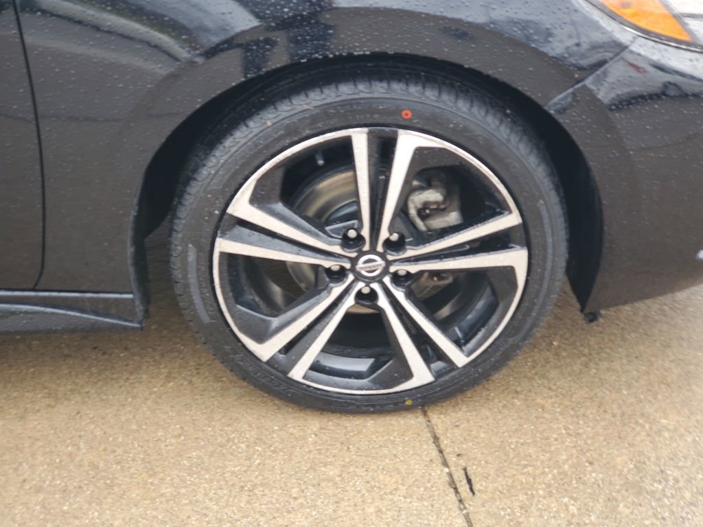 Used 2021 Nissan Sentra SR image 5