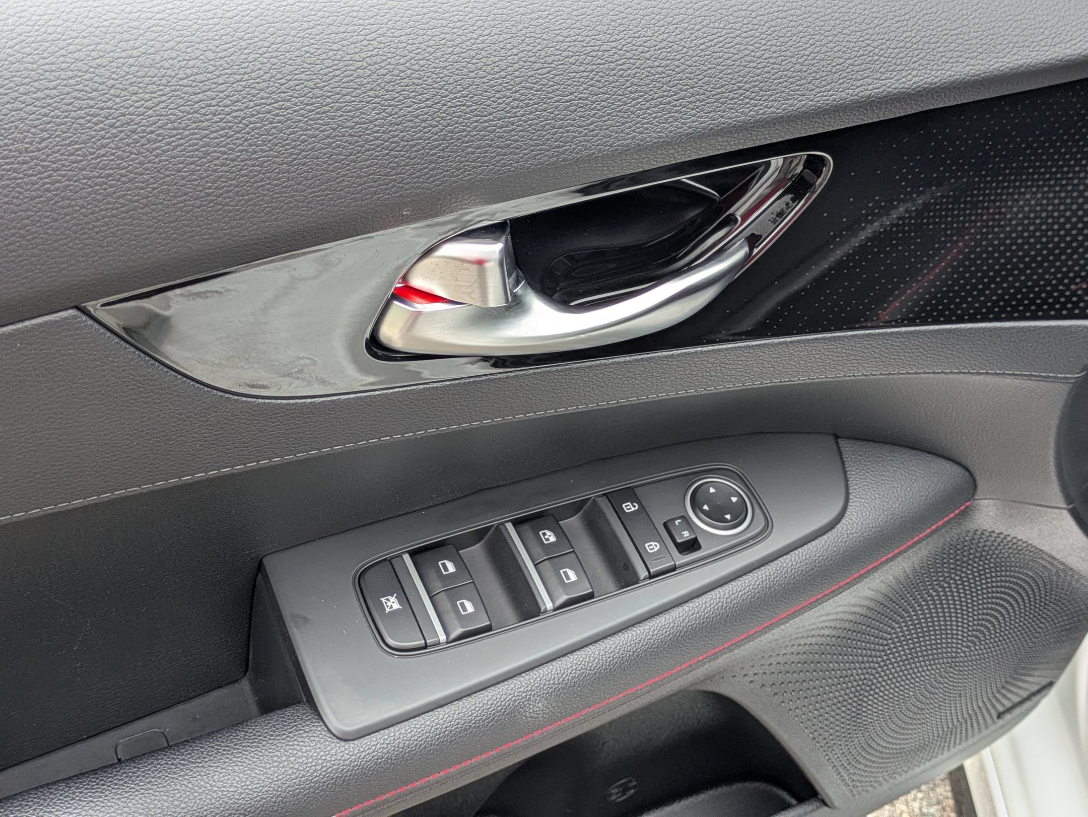 Used 2023 Kia Forte GT w/ GT2 Package FWD image 16