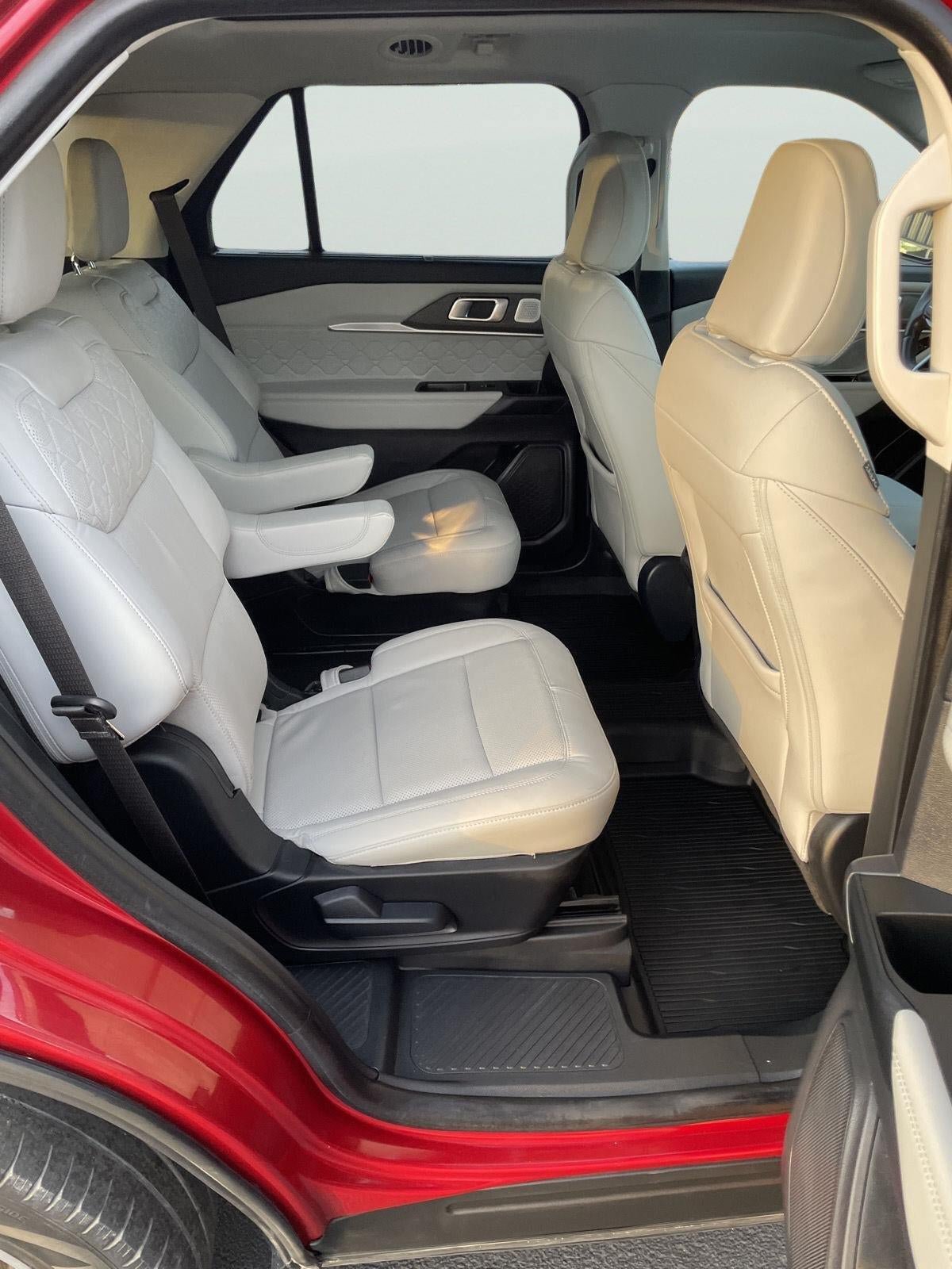 Certified 2025 Ford Explorer Platinum w/ Ultimate Package AWD/4WD image 13