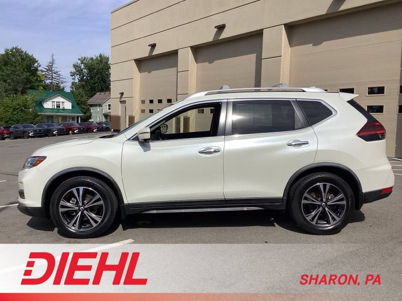 Used 2019 Nissan Rogue SV w/ Premium Package FWD image 8