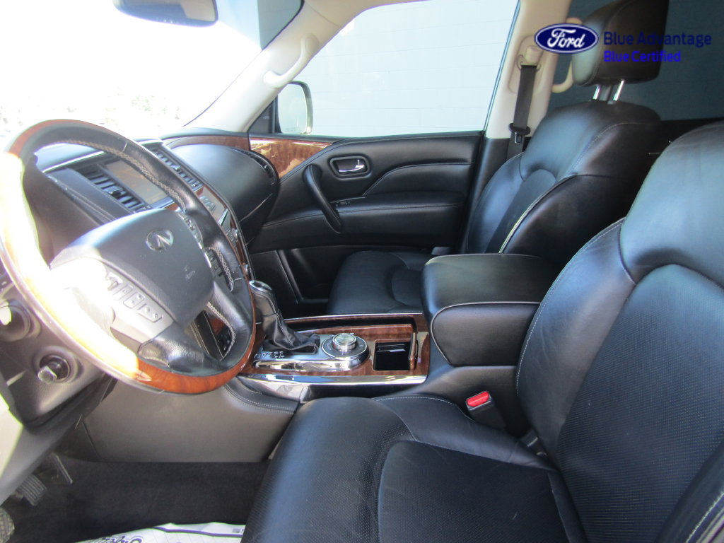 Used 2018 INFINITI QX80 4WD w/ Driver Assistance Package image 3