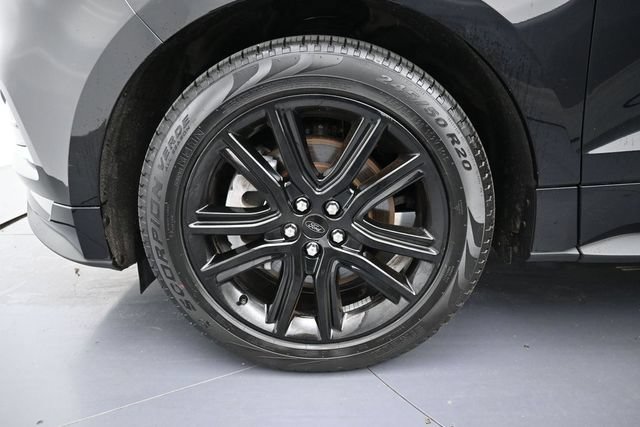 Certified 2024 Ford Edge ST-Line AWD/4WD image 9