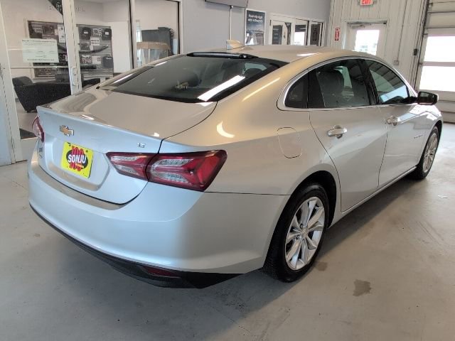 Used 2022 Chevrolet Malibu LT FWD image 5
