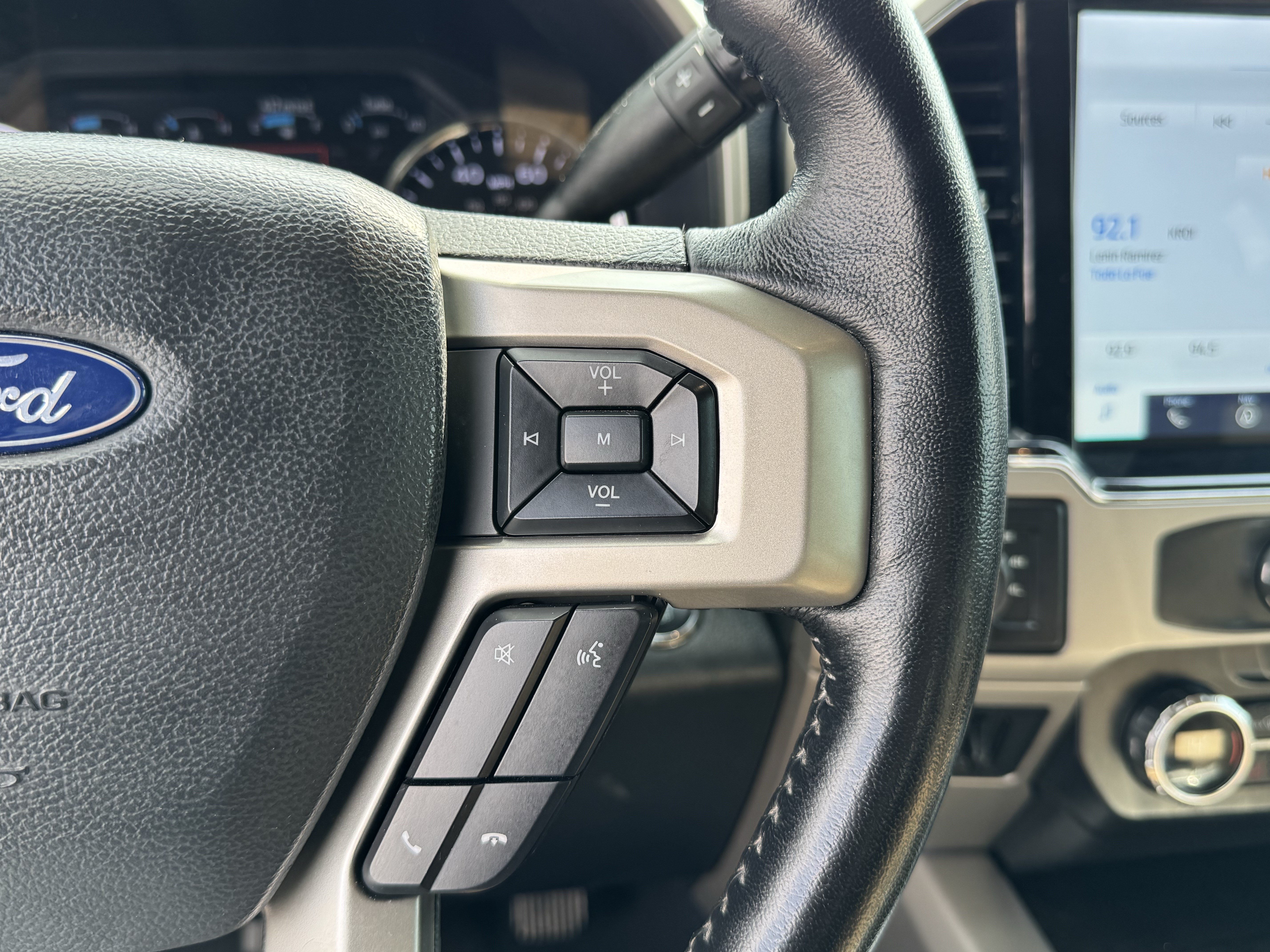 Certified 2022 Ford F250 Lariat w/ Lariat Ultimate Package AWD/4WD image 31