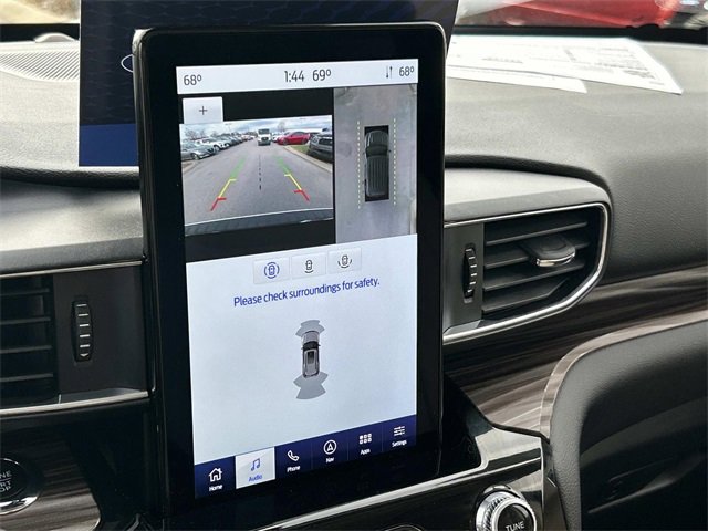 Certified 2022 Ford Explorer Limited w/ Limited Technology Package image 40