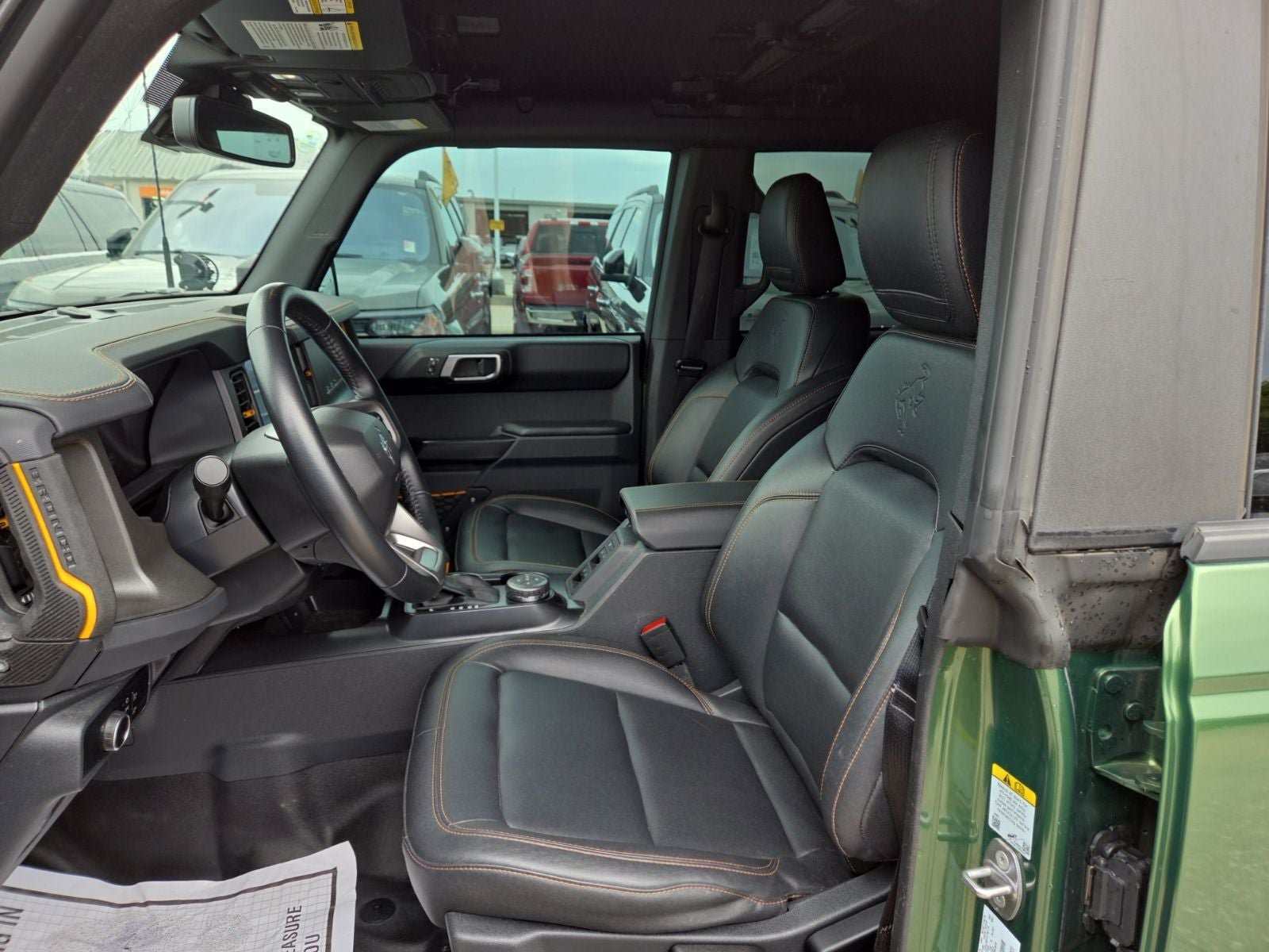 Certified 2024 Ford Bronco Badlands AWD/4WD image 9