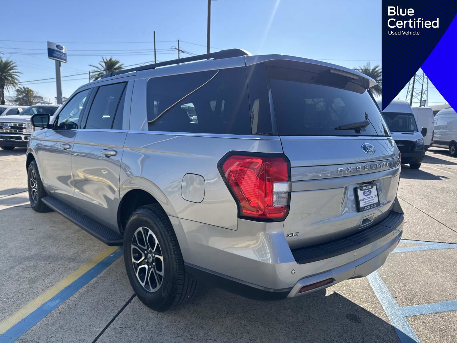 Certified 2024 Ford Expedition Max XLT image 4