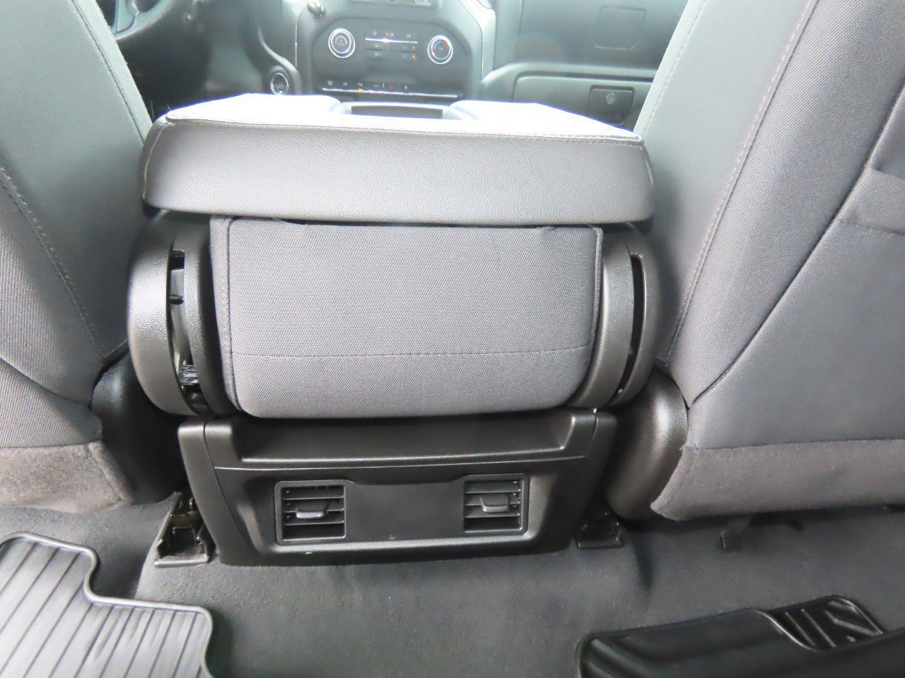 Used 2024 Chevrolet Silverado 2500 Custom w/ Custom Value Package image 19