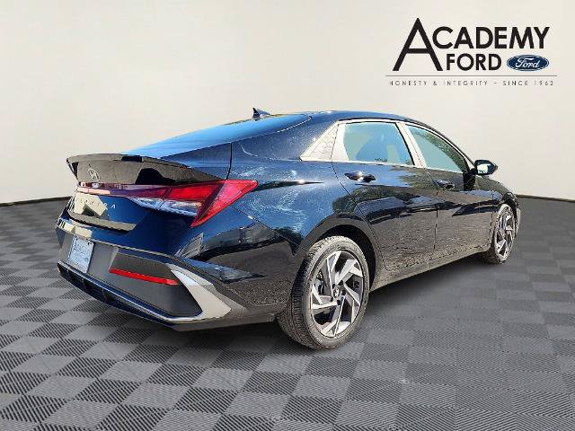 Used 2025 Hyundai Elantra Sport FWD image 6
