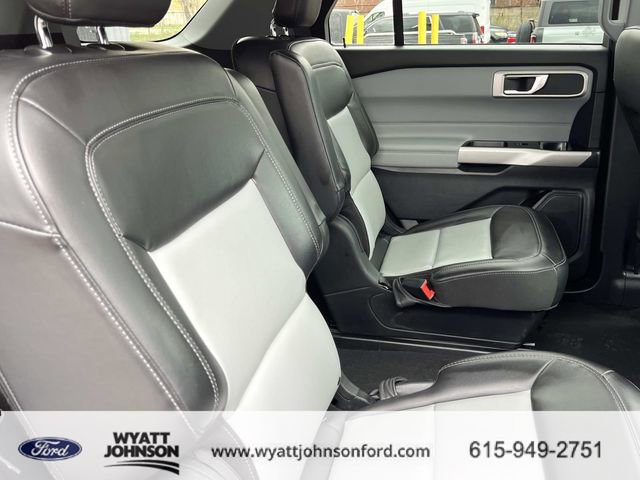 Certified 2022 Ford Explorer XLT w/ Equipment Group 202A AWD/4WD image 24