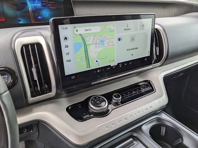 Certified 2025 Ford Expedition Active AWD/4WD image 25