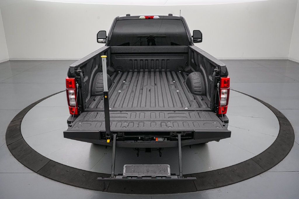 Certified 2022 Ford F350 XLT w/ XLT Value Package AWD/4WD image 6